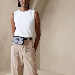 NWOT. Heritage leather belt bag from Banana Republic in Cognac.